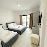 Hotel Aiden *