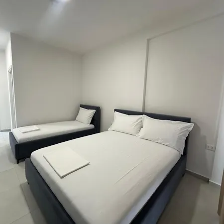 Aiden Hotel *