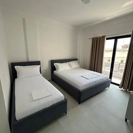 Aiden Hotel *