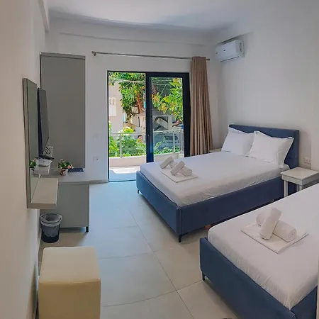 Aiden Hotel *